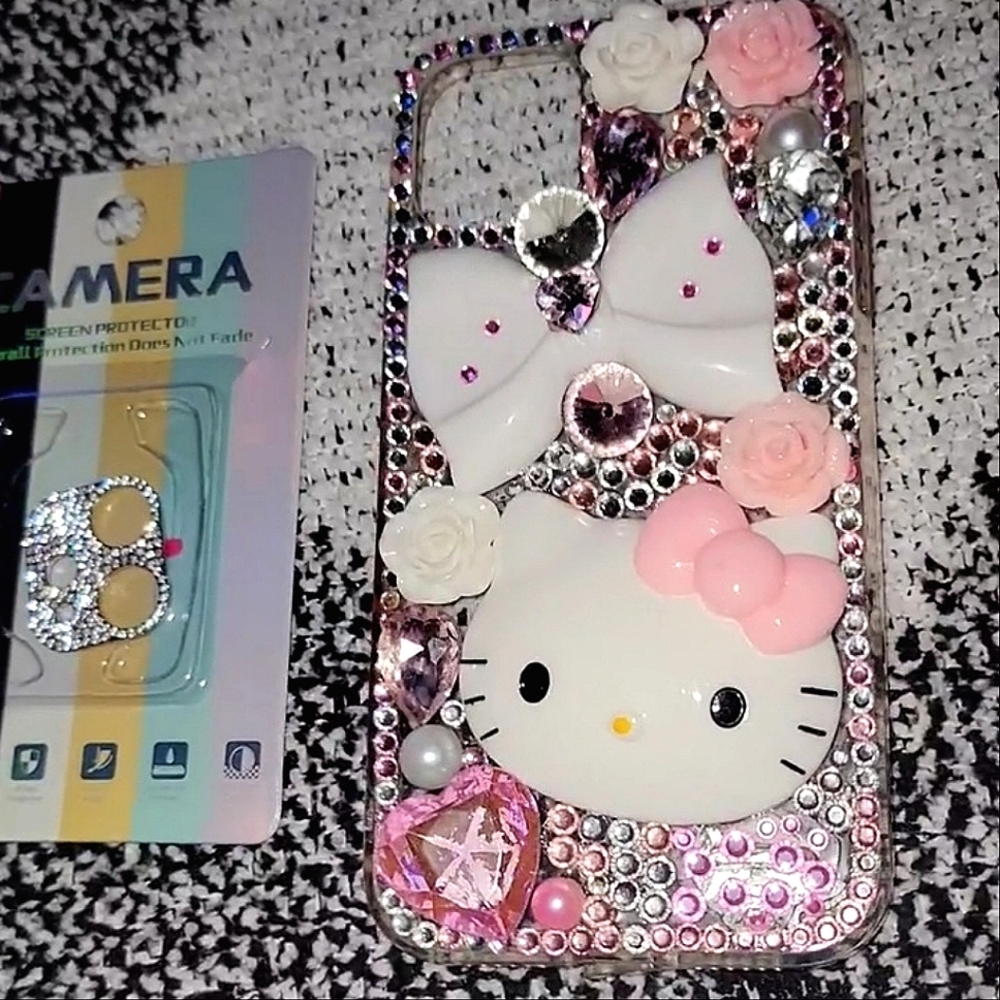 COPY - IPhone 6S Bling Hello Kitty Bundle